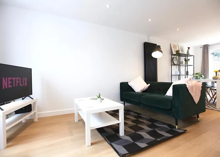 Stylish Cambridge City Pad